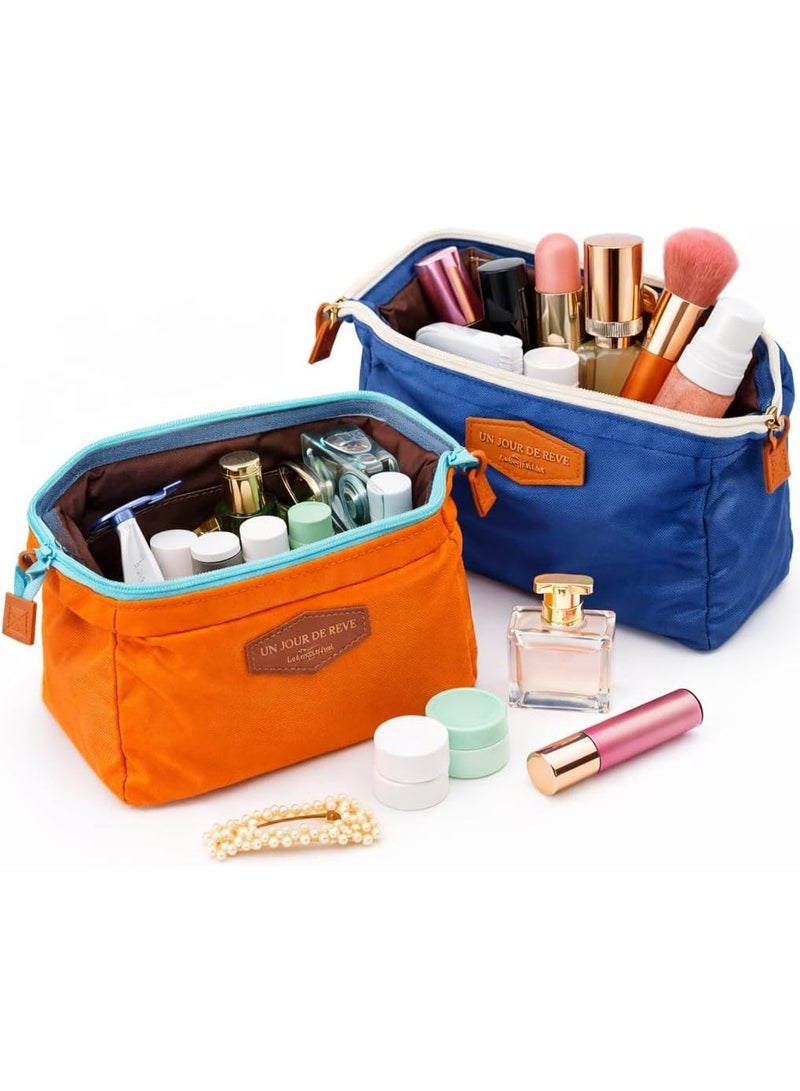 Compact cosmetic and toiletries bag with a zipper closure, small handbag made of durable fabric for everyday essentials (navy blue) - Image 3